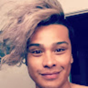 Meet your Posher, Javier